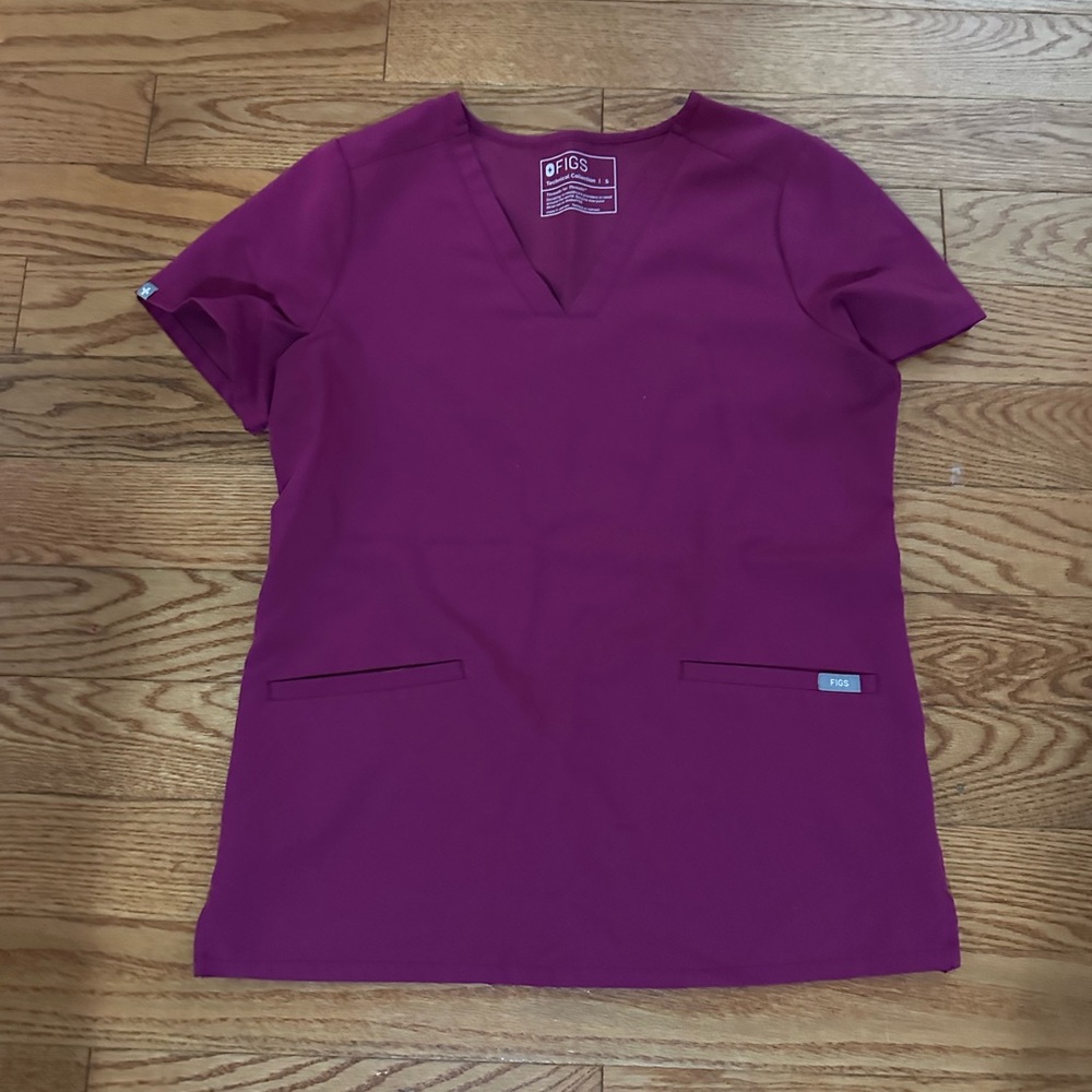 Figs Dark Magenta Casma Scrub Top